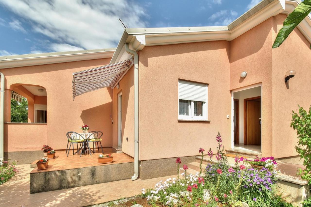 אומאג Apartments Begovic מראה חיצוני תמונה